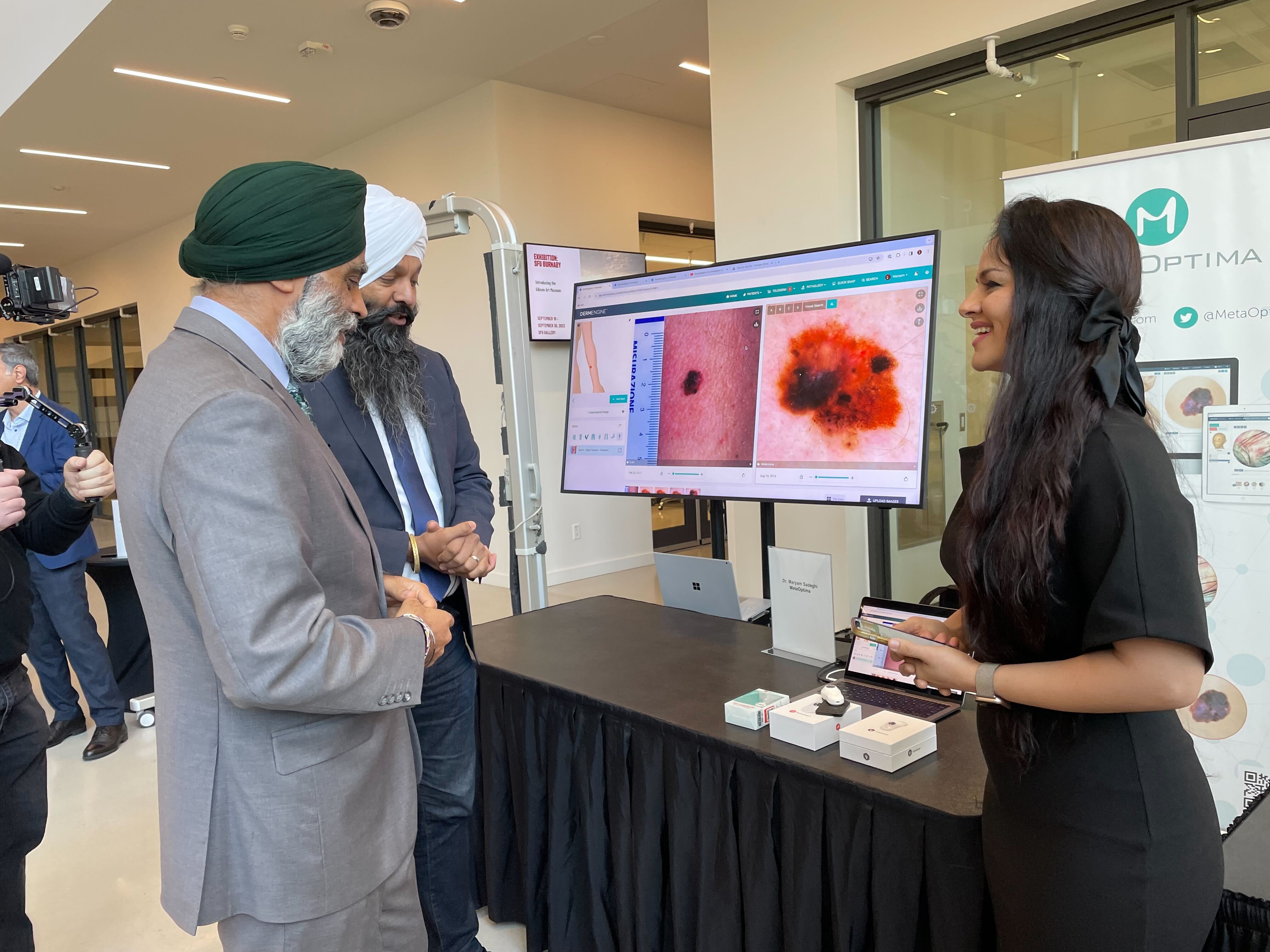 /media/news_images/2024/11/19/Dr._Maryam_Sadeghi_and_Hon_Harjit_S._Sajjan.jpg